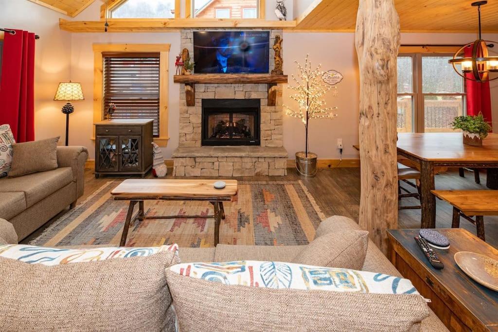 מגי ואלי The Snow Owl Cabin מראה חיצוני תמונה