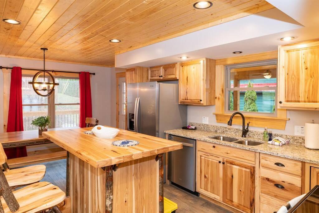 מגי ואלי The Snow Owl Cabin מראה חיצוני תמונה
